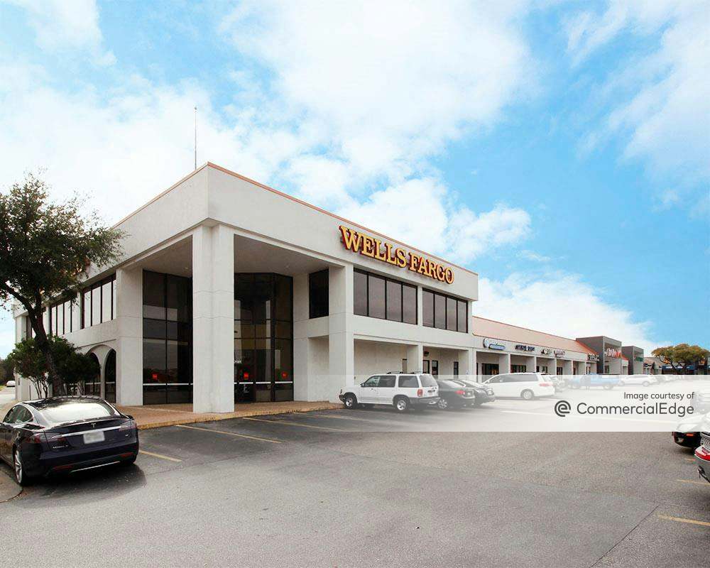 Oak Hill Plaza 7101 West State Highway 71, Austin, TX Retail Space