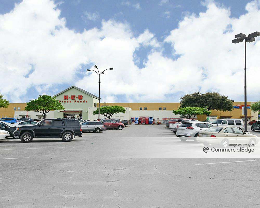 Springdale Shopping Center 7112 Ed Bluestein Blvd, Austin, TX