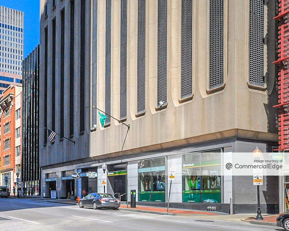 25 S Charles St, Baltimore, MD Office Space