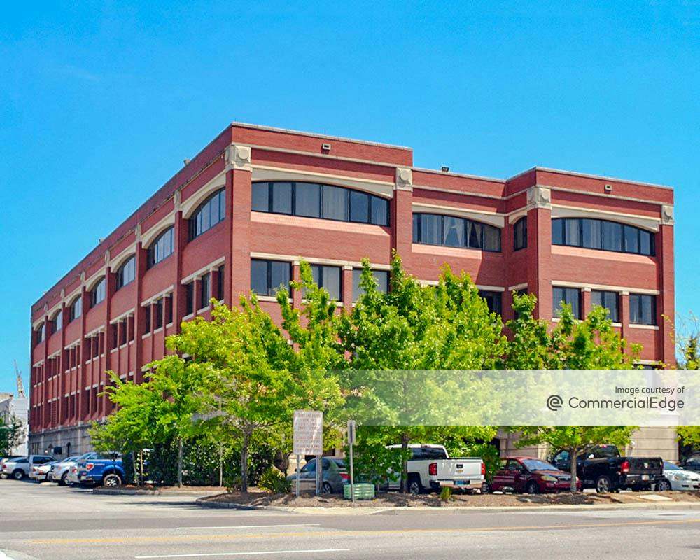 One Storehouse Row 1362 McMillan Avenue, North Charleston, SC