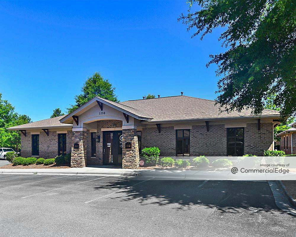 Matthews Professional Center 1208 Mann Drive, Matthews, NC Office Space