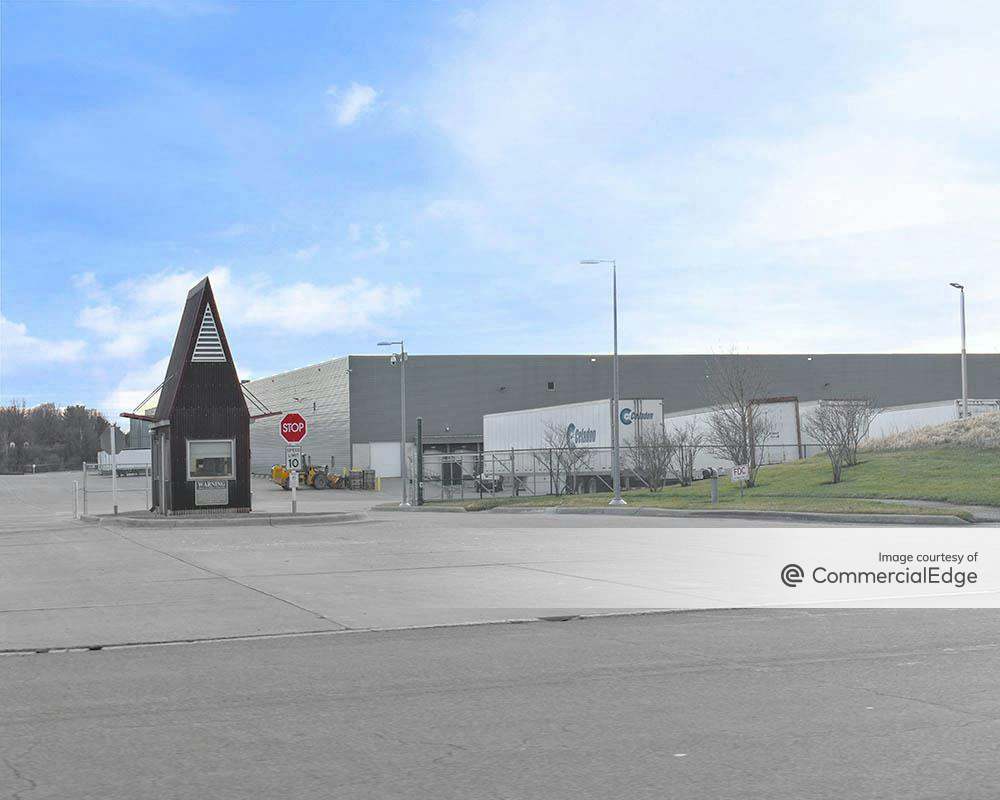 abercrombie and fitch distribution center