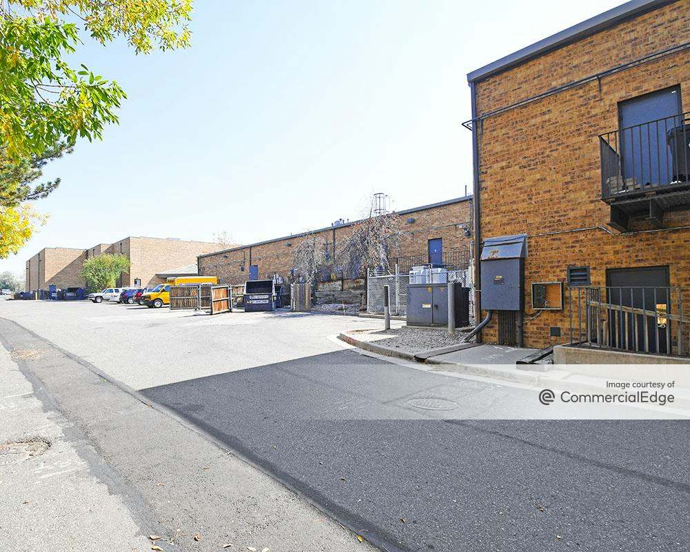 Seven Hills Plaza 18511 East Hampden Avenue, Aurora, CO Retail Space