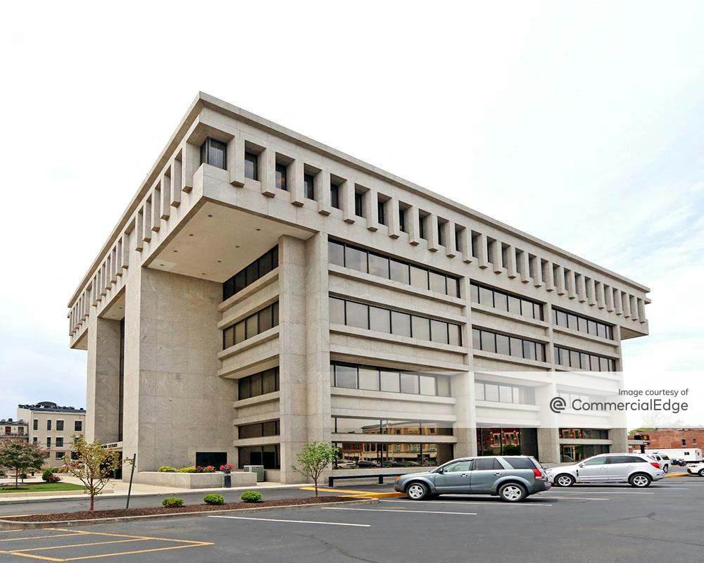 200 East Jackson Street, Muncie, IN Office Space