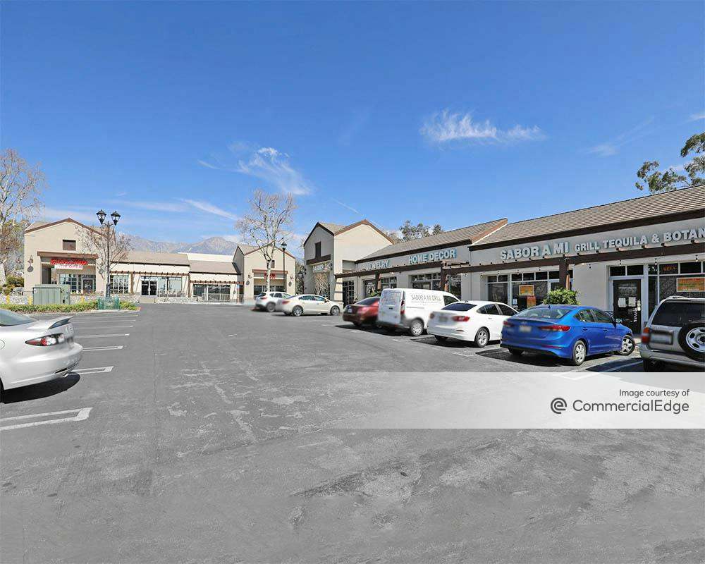 Thomas Winery Plaza 8916 Foothill Blvd, Rancho Cucamonga