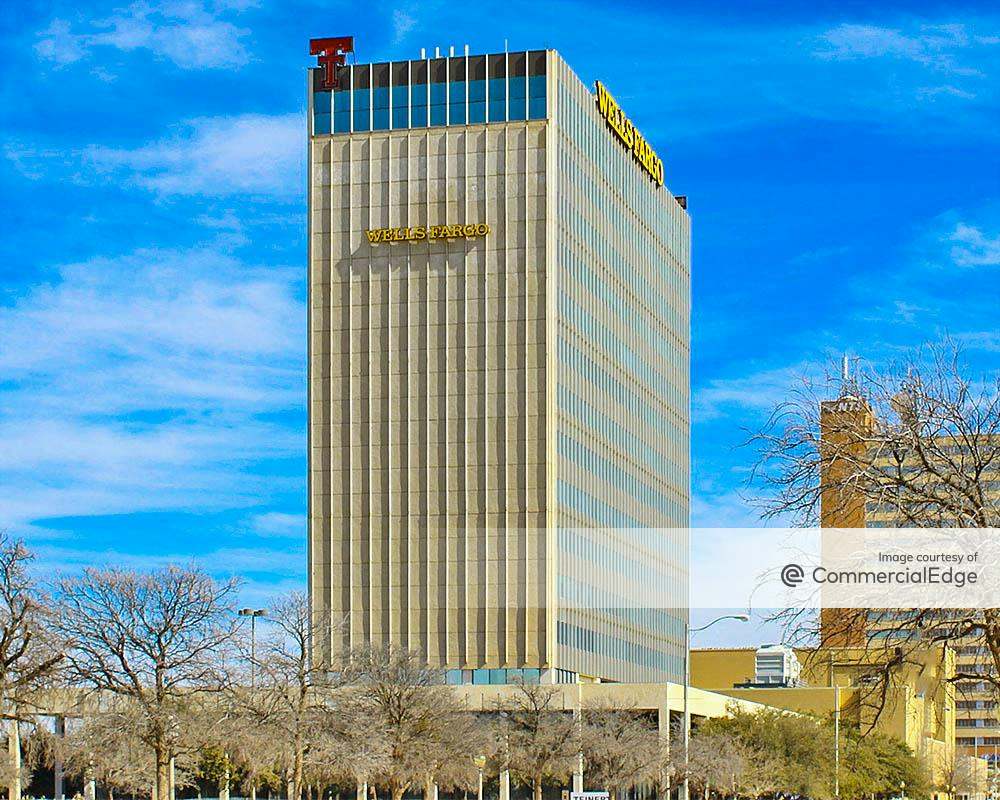 Wells Fargo Center 1500 Broadway, Lubbock, TX Office Space