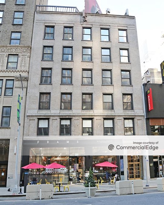 Rialto Building - 552 7th Avenue, New York, NY | Office Space