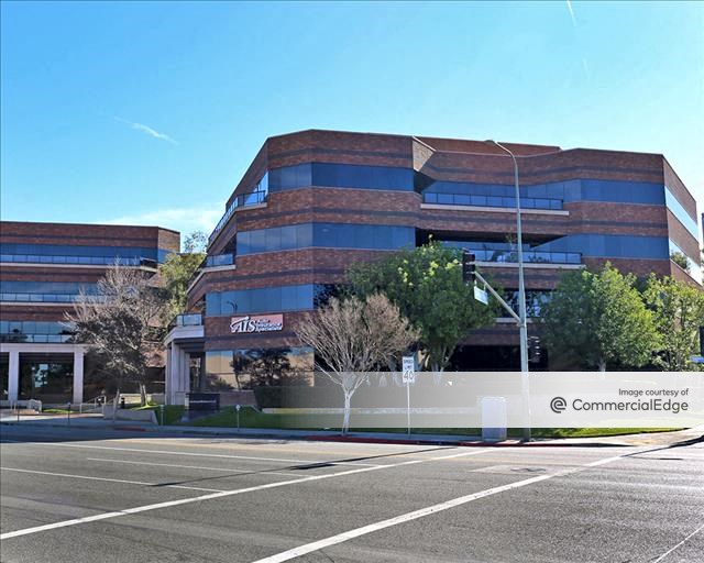 Carlton Plaza - 20750 Ventura Blvd, Woodland Hills, CA | Office Space