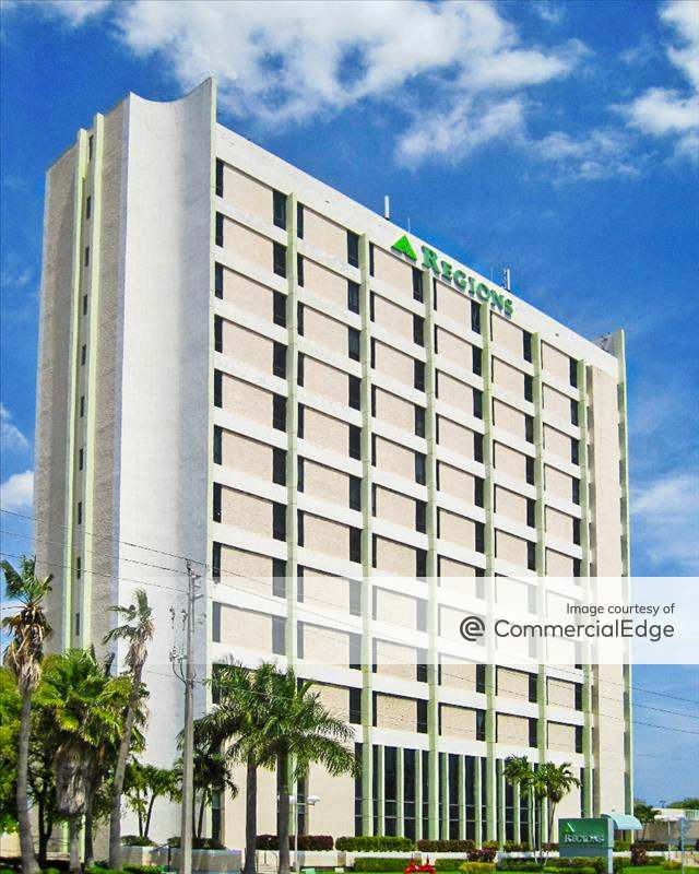 Regions Bank Building 633 NE 167th Street, Miami, FL Office Space