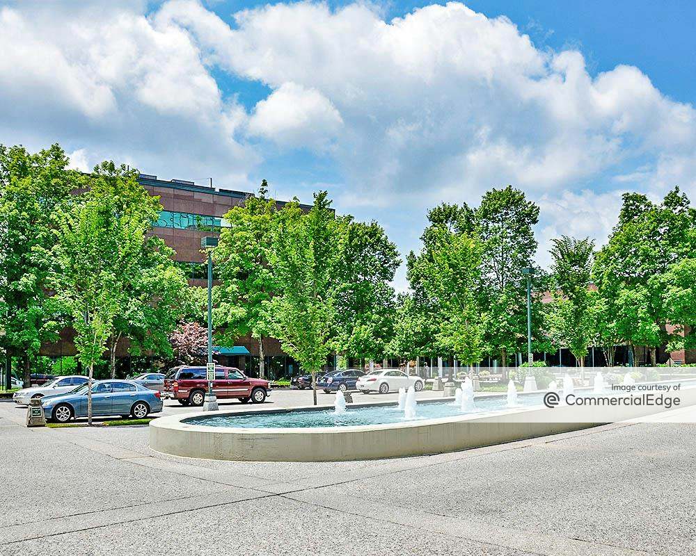 The Forum at Athens Way 220 Athens Way, Nashville, TN Office Space