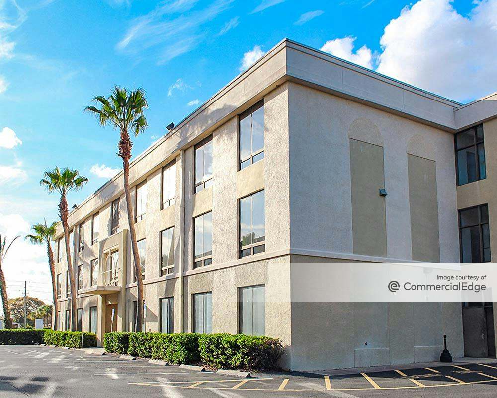 Altamonte Capital Center 249 Maitland Avenue, Altamonte Springs, FL Office Space