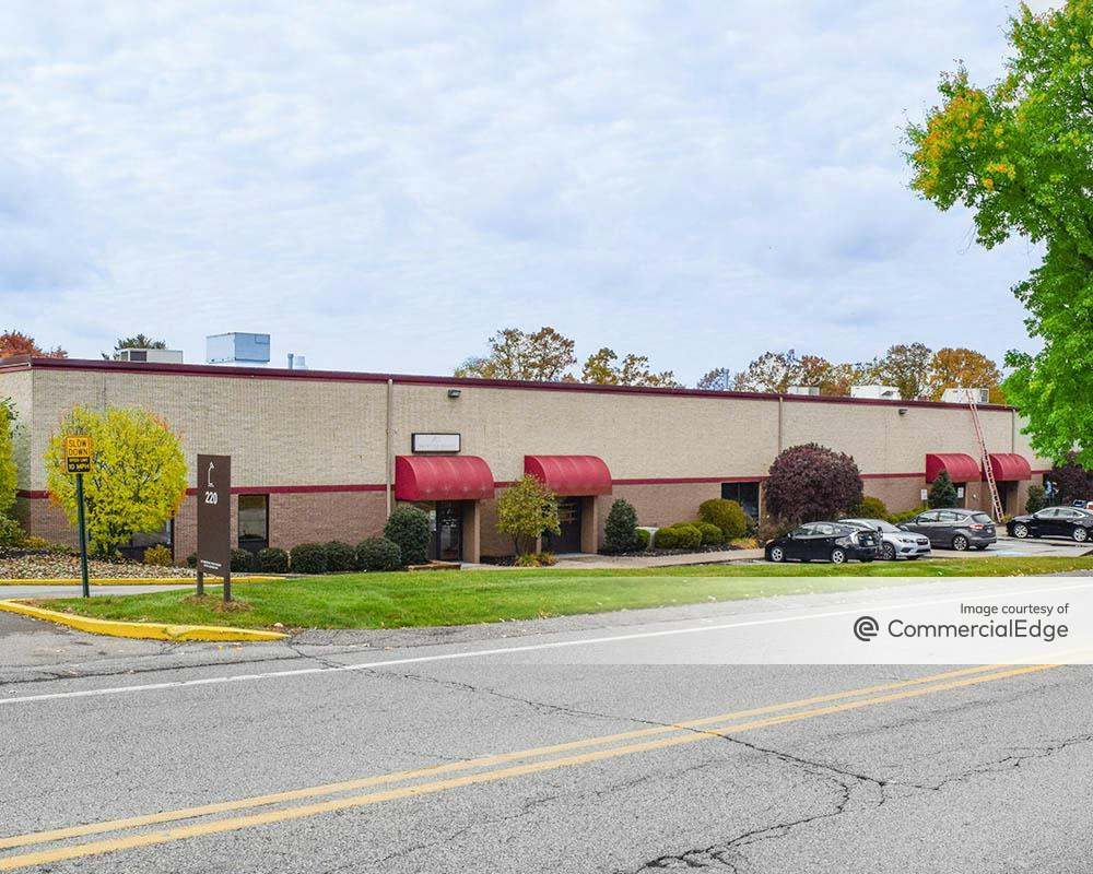 Cranberry Corporate Center 220 Executive Drive, Cranberry Township