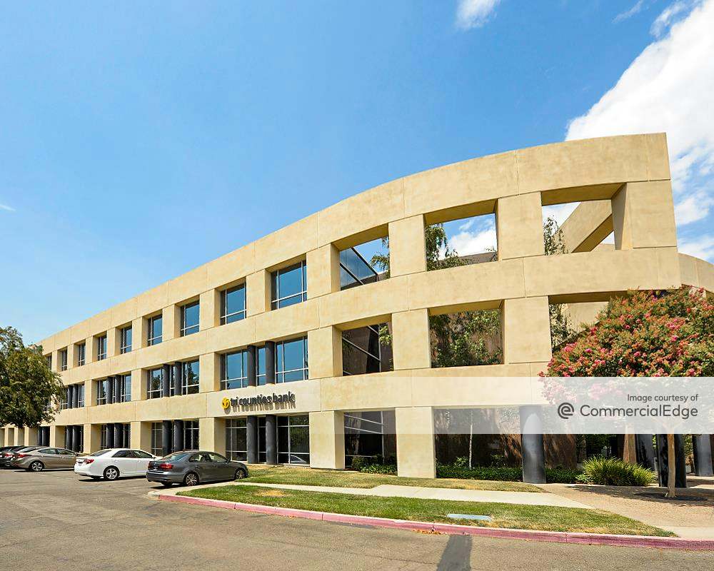 Douglas Corporate Center 2999 Douglas Blvd 2999 Douglas Blvd