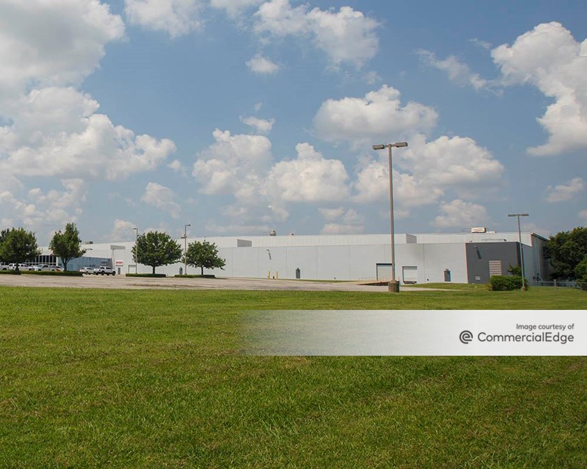 Crossroads Distribution Center - 420 South 145th East Avenue, Tulsa, Ok 