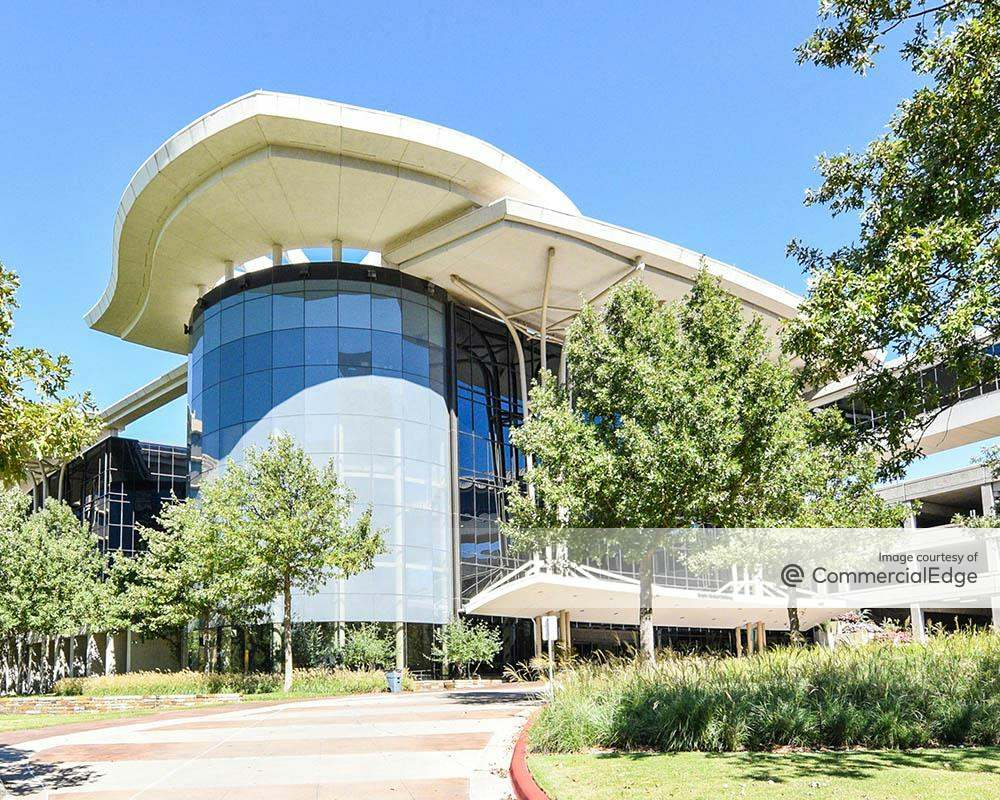 Medical Park at St Francis Natalie Building 6475 South Yale Avenue