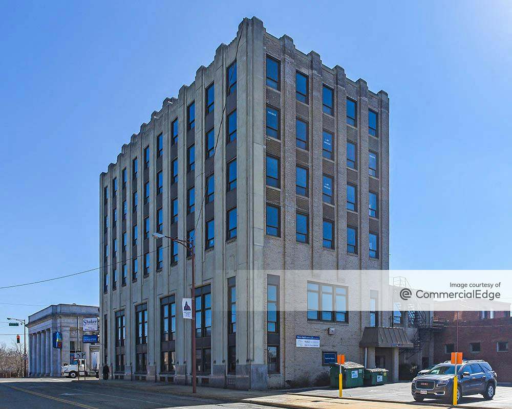 Niles Professional Building 2 South Main Street, Niles, OH Office Space