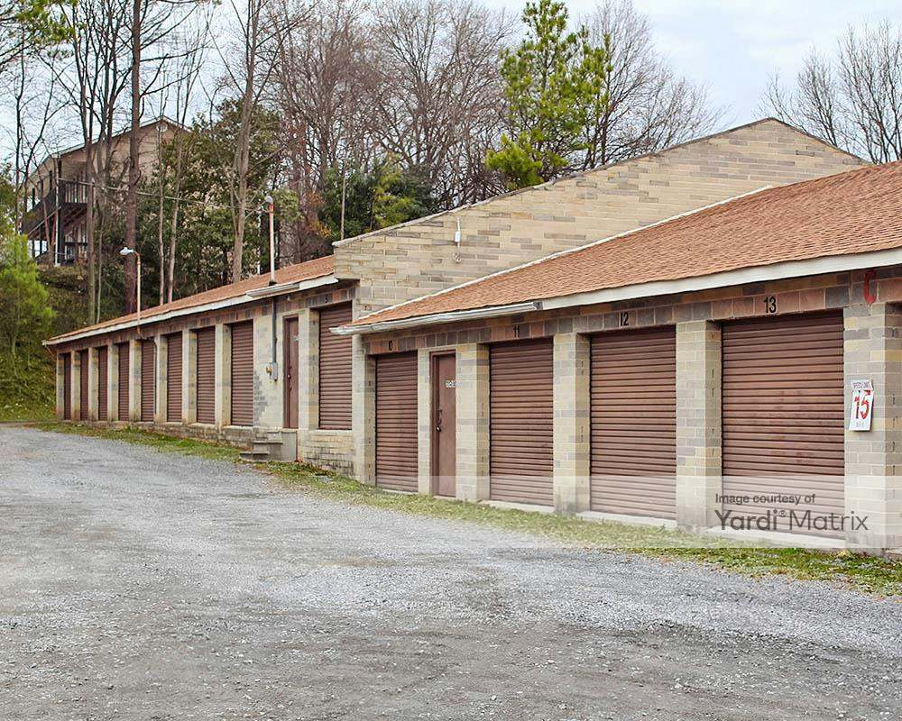 Mini Warehouses of North 1006 Trammell Street, Dalton RENTCafé