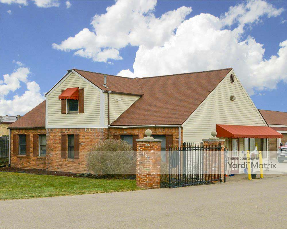 Estate Storage 21650 Novi Road, Novi RENTCafé