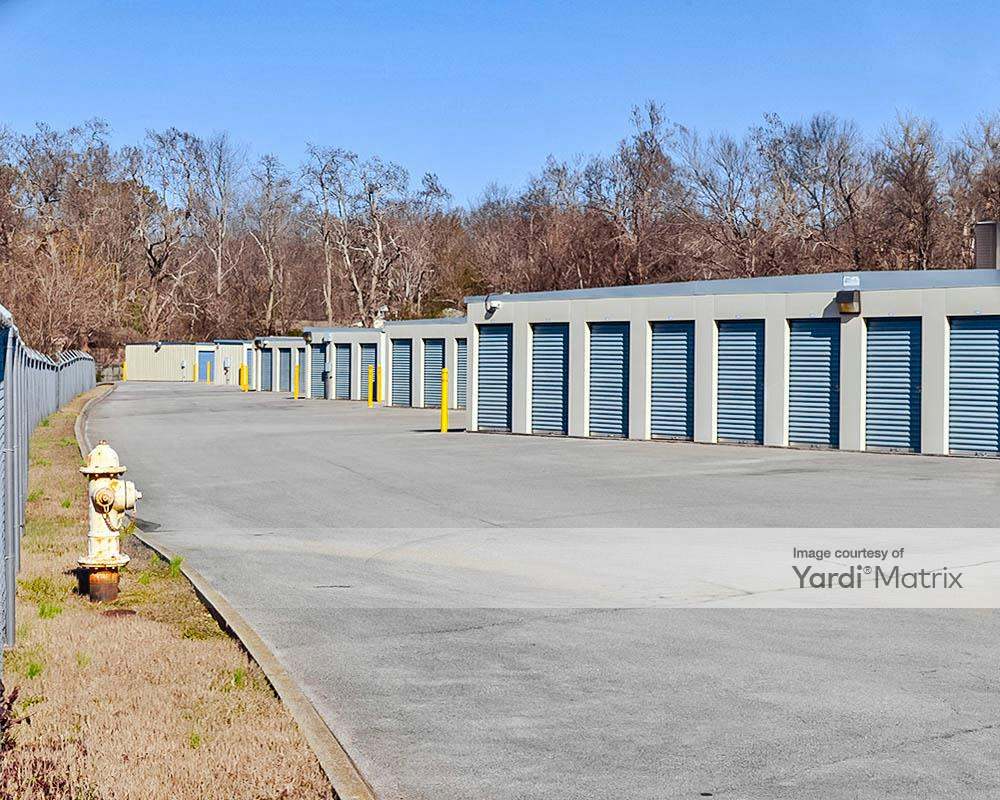 Knoxville Star Storage 5500 Central Avenue Pike, Knoxville RENTCafé