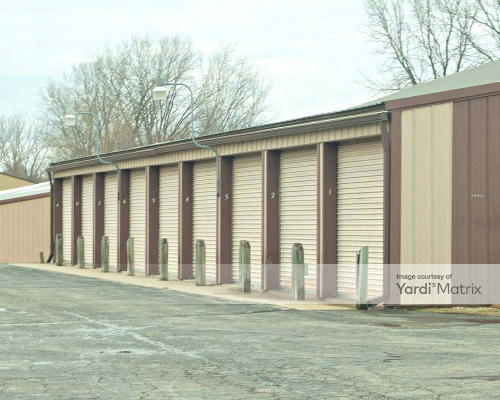 Big Toy Storage 1548 North Daisy Drive, Genoa City RENTCafé