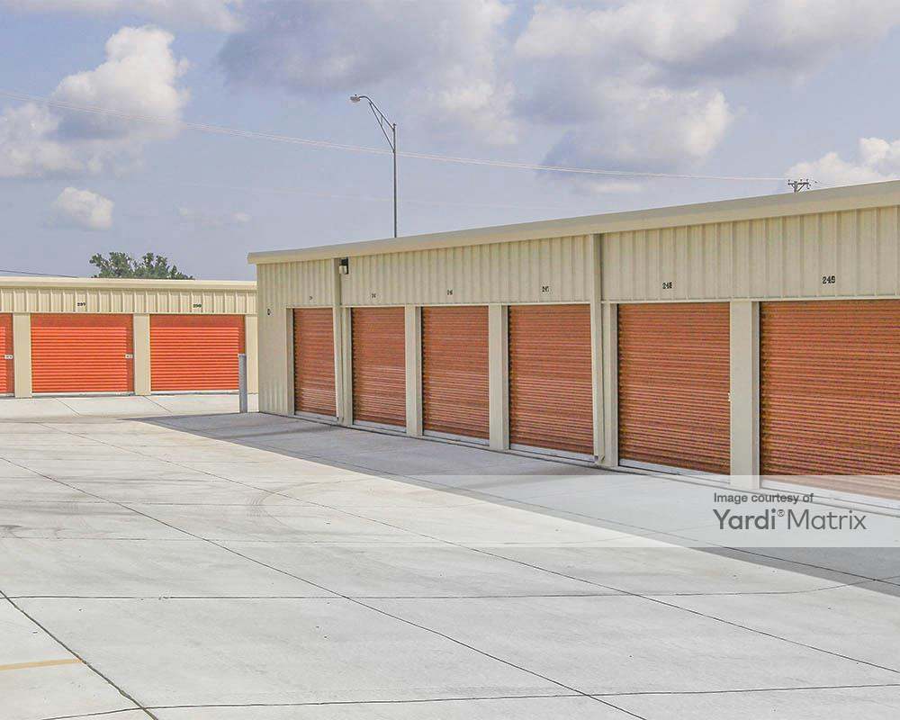 Armor Storage 6726 North 87th Circle, Omaha RentCafe