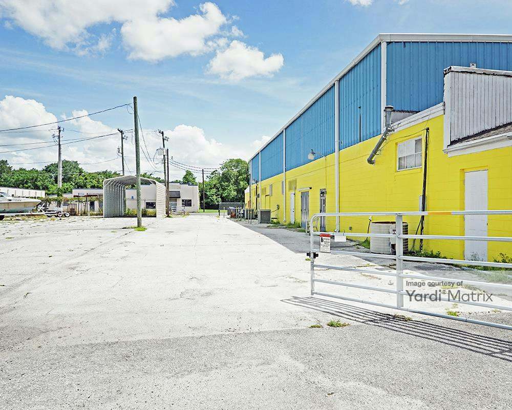 Air Conditioned Self Storage 201 East Main Street, Leesburg RENTCafé