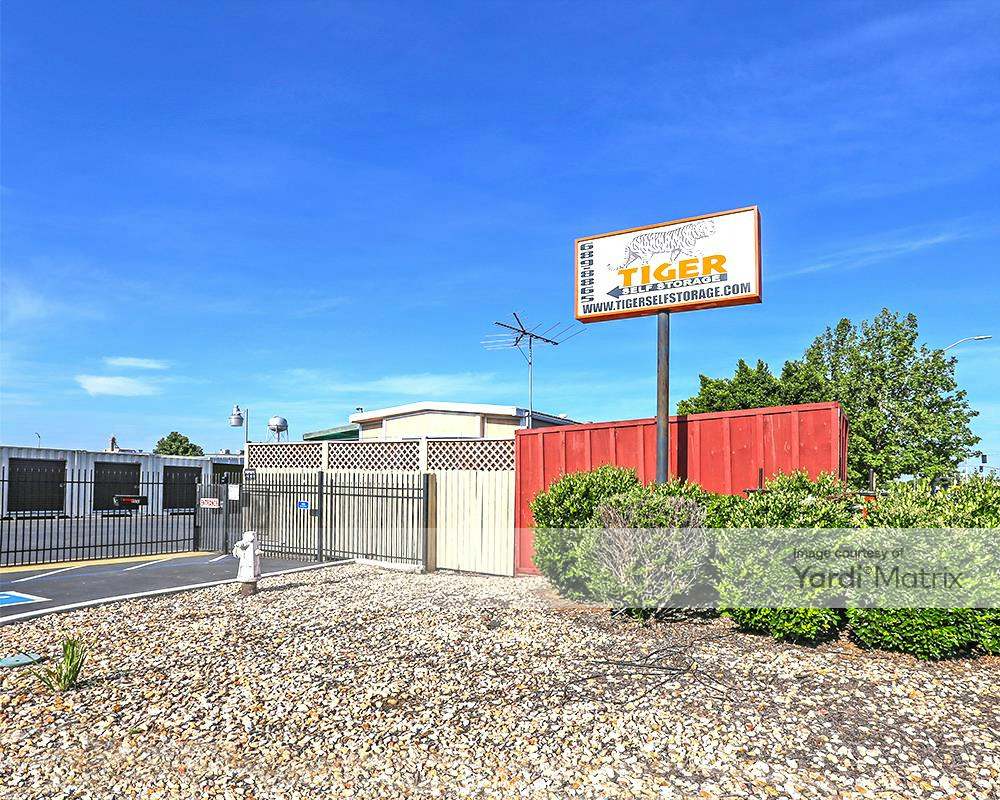 Tiger Self Storage 8530 Gerber Road, Sacramento RentCafe