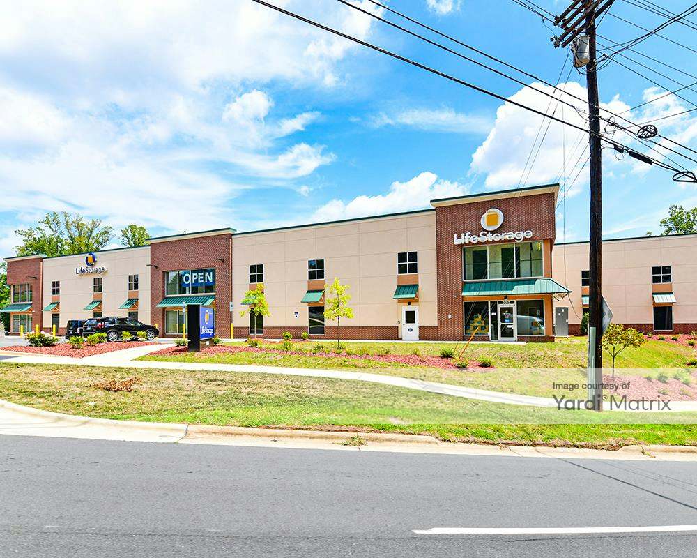LifeStorage 3265 Robinhood Road, Winston Salem RentCafe